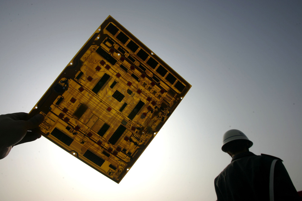 China Pulling the Plug on Foreign Mainframes - Vimarsana News