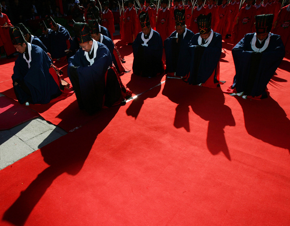 The Debate Over Confucius Institutes - Vimarsana News
