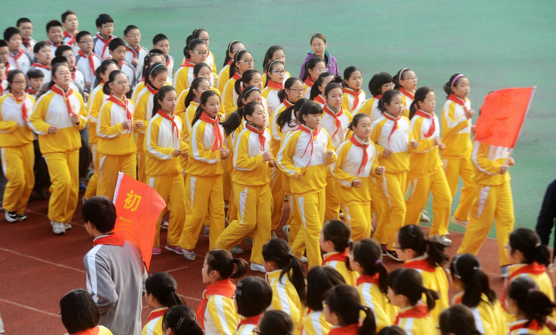 Schoolkids Suffer Toxic Air at Recycled Rubber Athletic Tracks - Vimarsana News