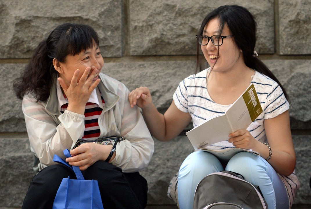 Middle Class Chinese Flock to International High Schools, Eyeing College Abroad - Vimarsana News