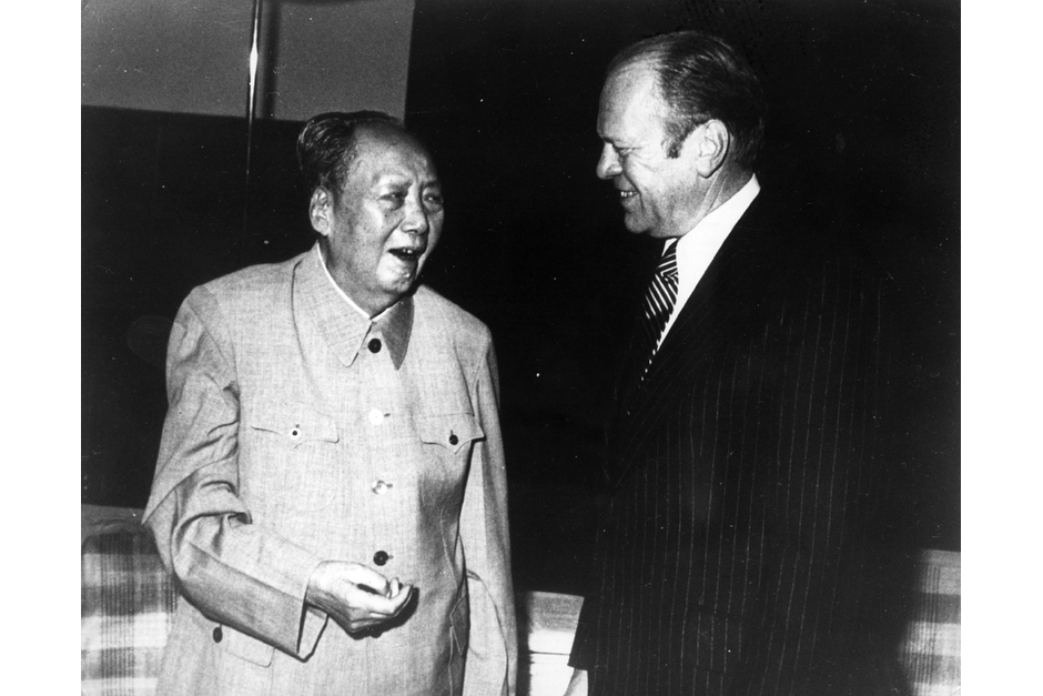 Mao Zedong in discussion with U.S. President Gerald Ford, in China, December 1975. Ford was the second U.S. President to visit China. (Keystone/Getty Images photo)